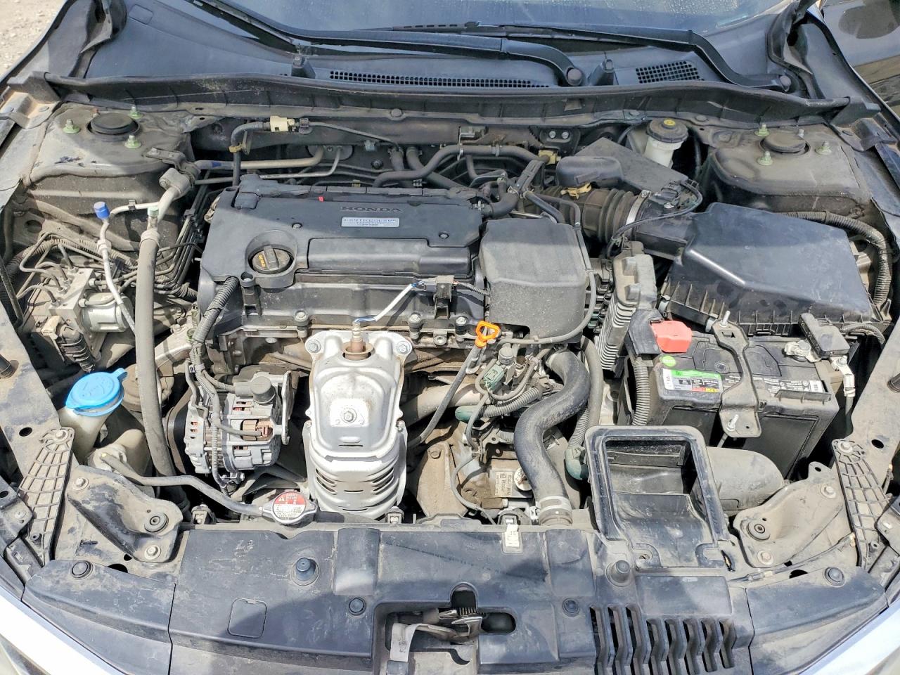 2017 HONDA ACCORD LX photo 21