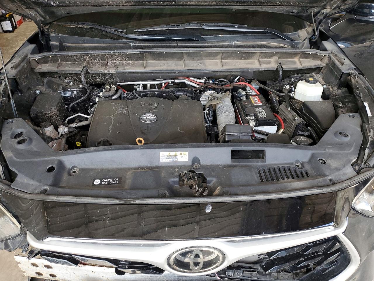 2022 TOYOTA HIGHLANDER LE photo 34