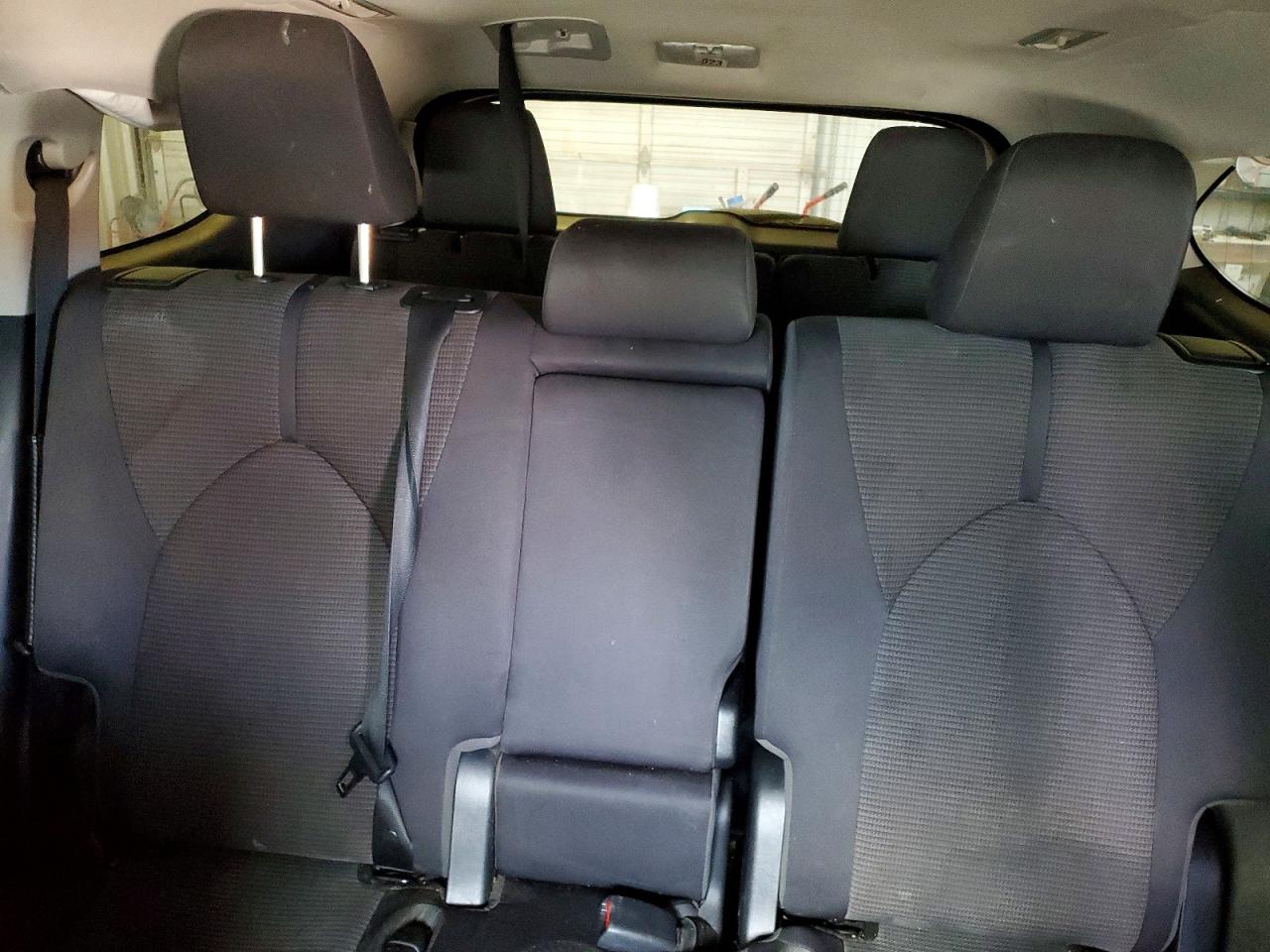 2022 TOYOTA HIGHLANDER LE photo 28