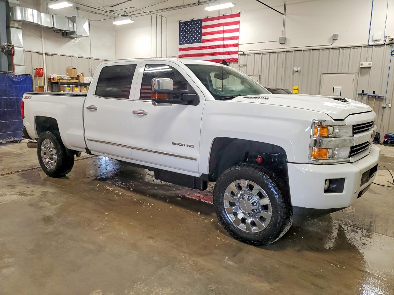 2016 CHEVROLET SILVERADO K2500 HEAVY DUTY LTZ photo 4