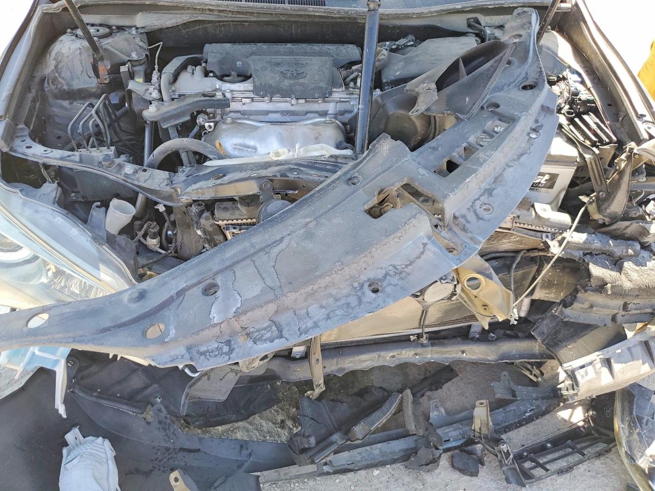 2016 TOYOTA CAMRY SE photo 21
