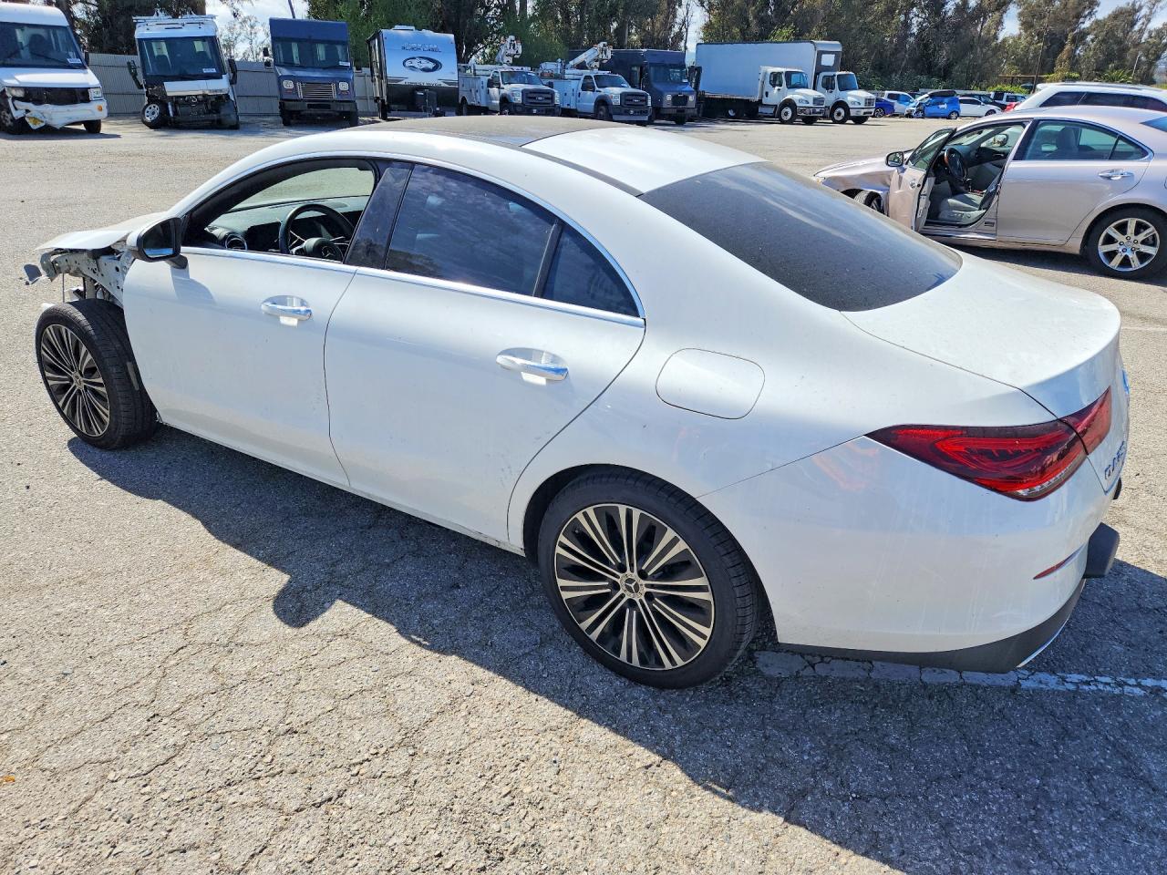 2021 MERCEDES-BENZ CLA 250 photo 3