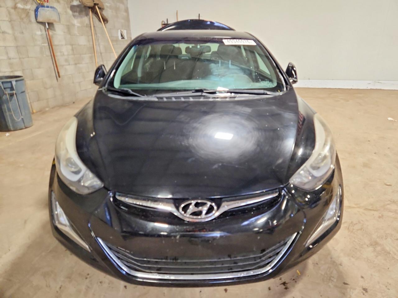 2015 HYUNDAI ELANTRA SE photo 13