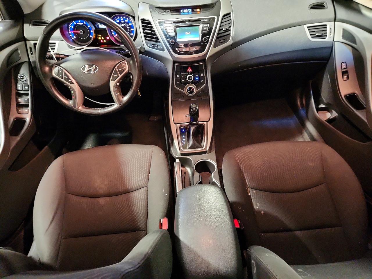 2015 HYUNDAI ELANTRA SE photo 22