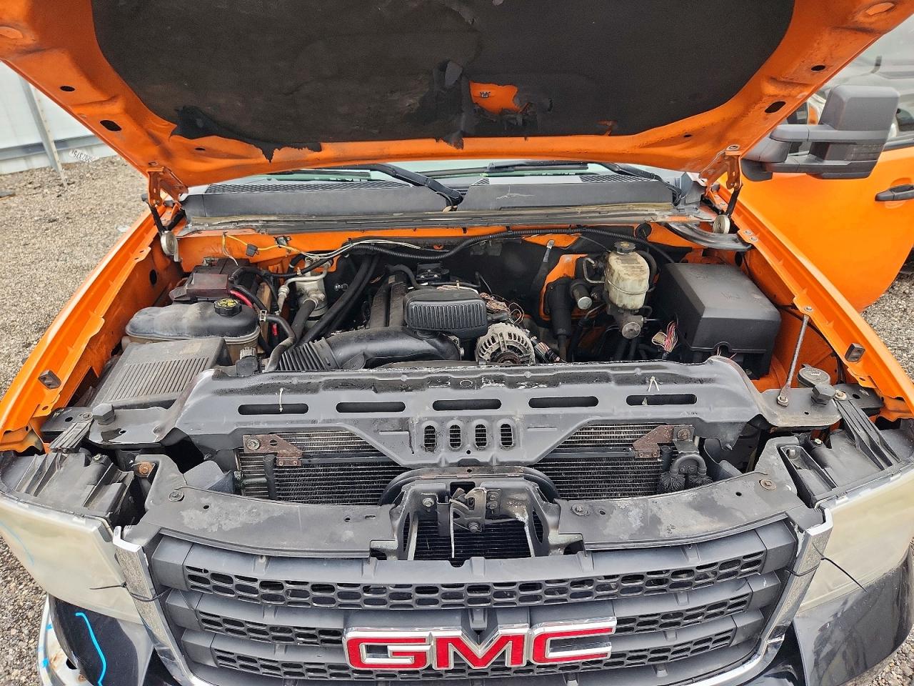 2011 GMC SIERRA C2500 BOX TRUCK photo 31