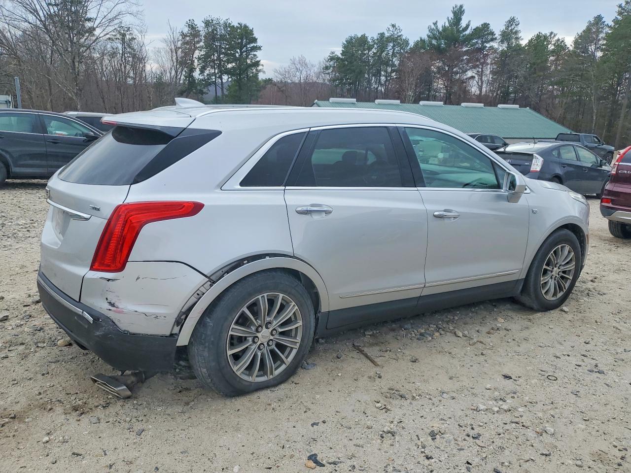 2017 CADILLAC XT5 LUXURY photo 7