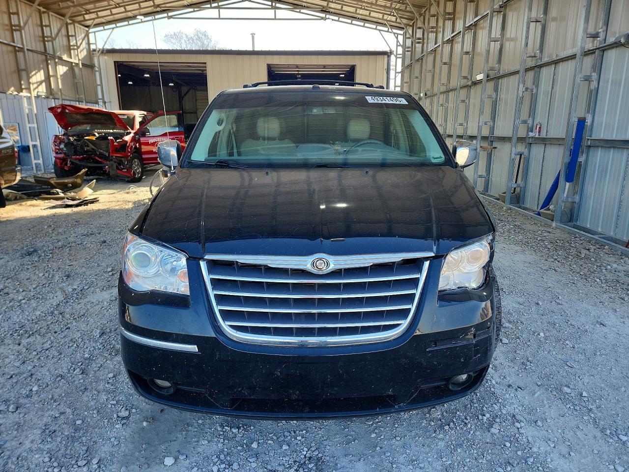 2010 CHRYSLER TOWN & COUNTRY LIMITED photo 5