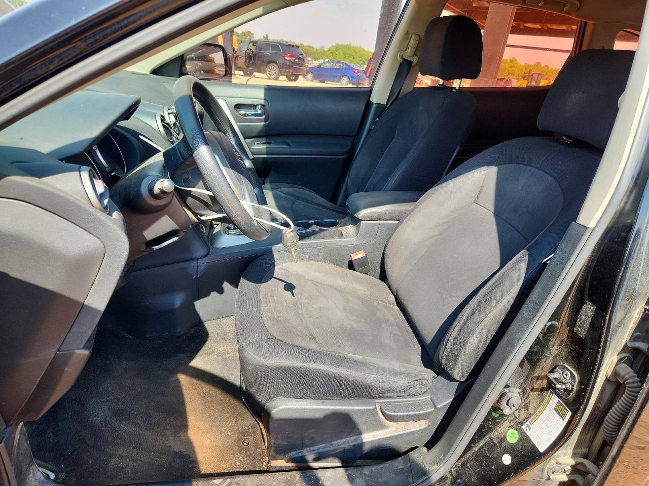 2010 NISSAN ROGUE S photo 19