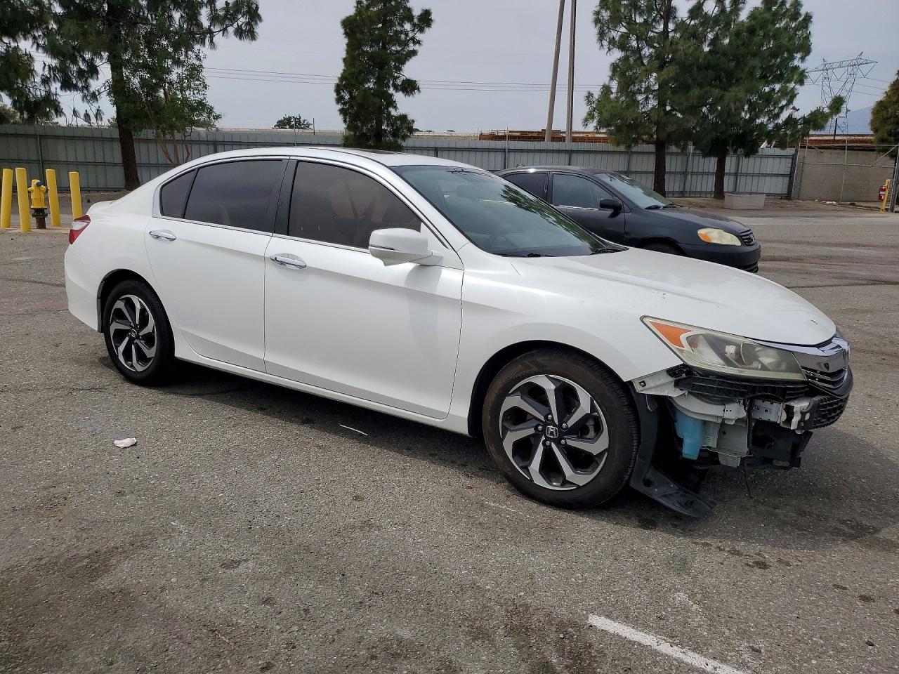 2016 HONDA ACCORD EX photo 7