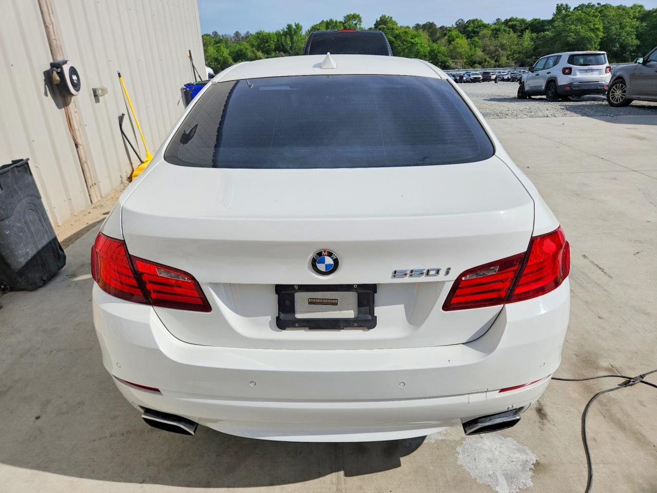 2011 BMW 550 I photo 16