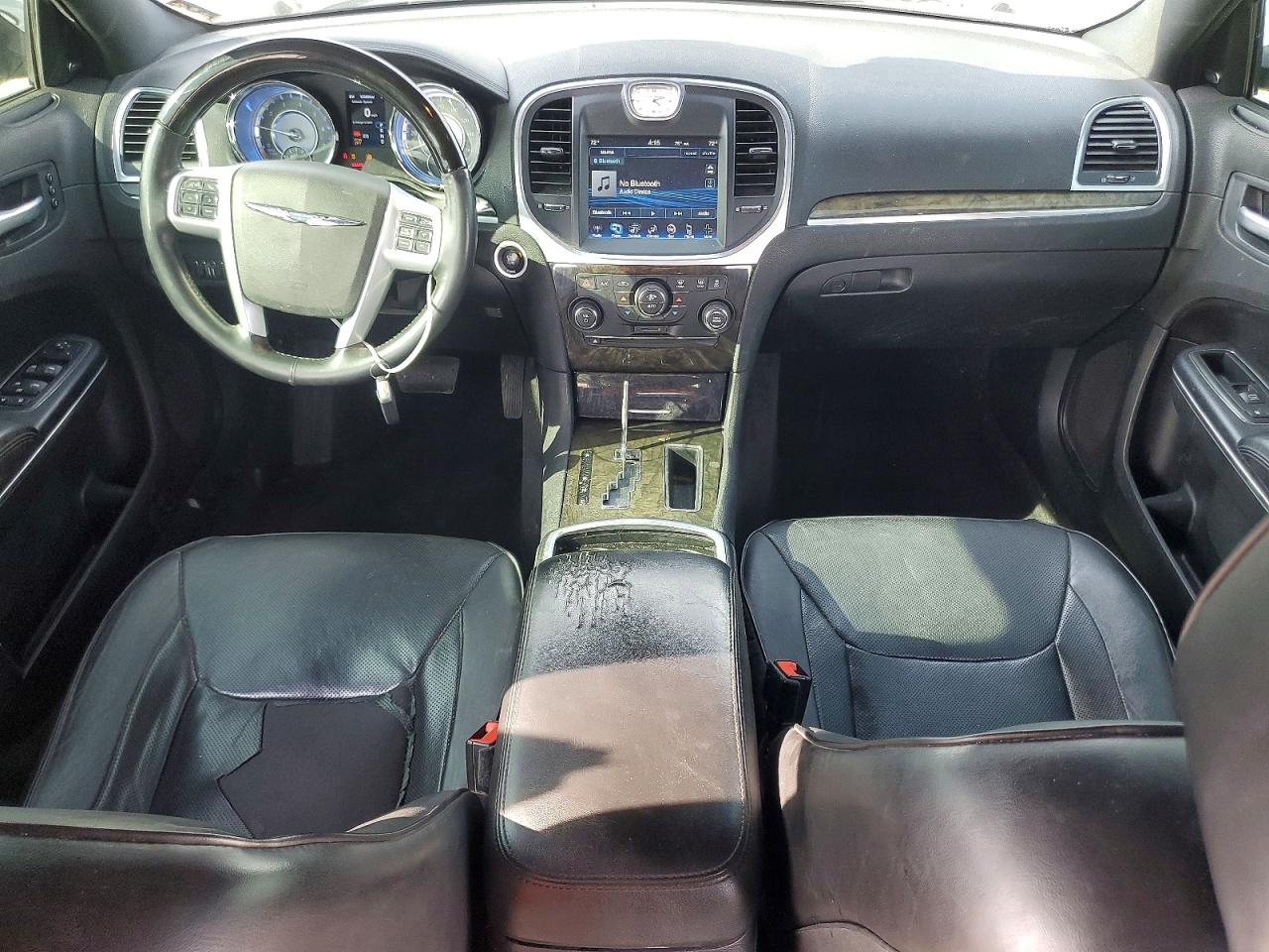2013 CHRYSLER 300C photo 15