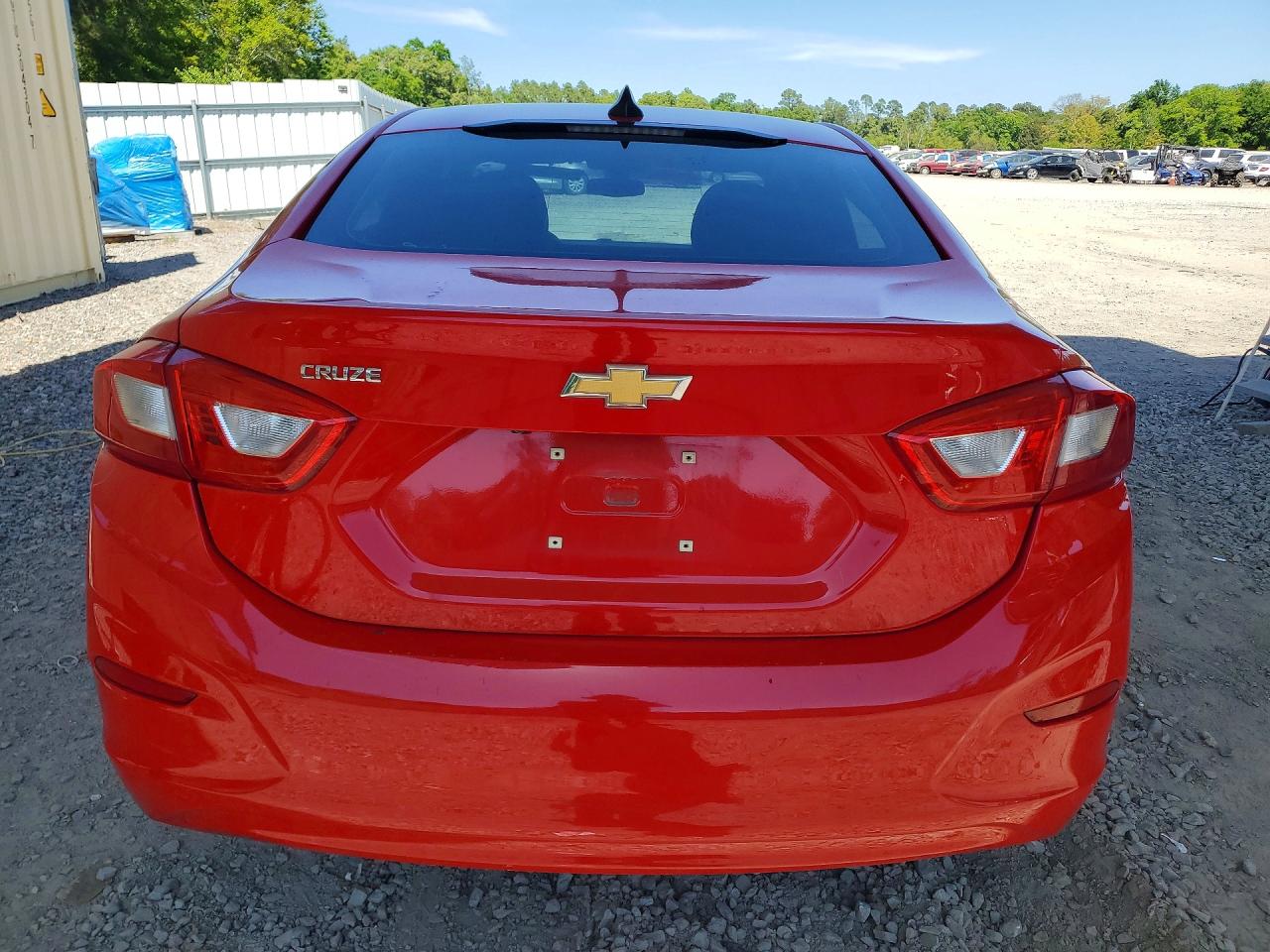 2017 CHEVROLET CRUZE LS photo 11