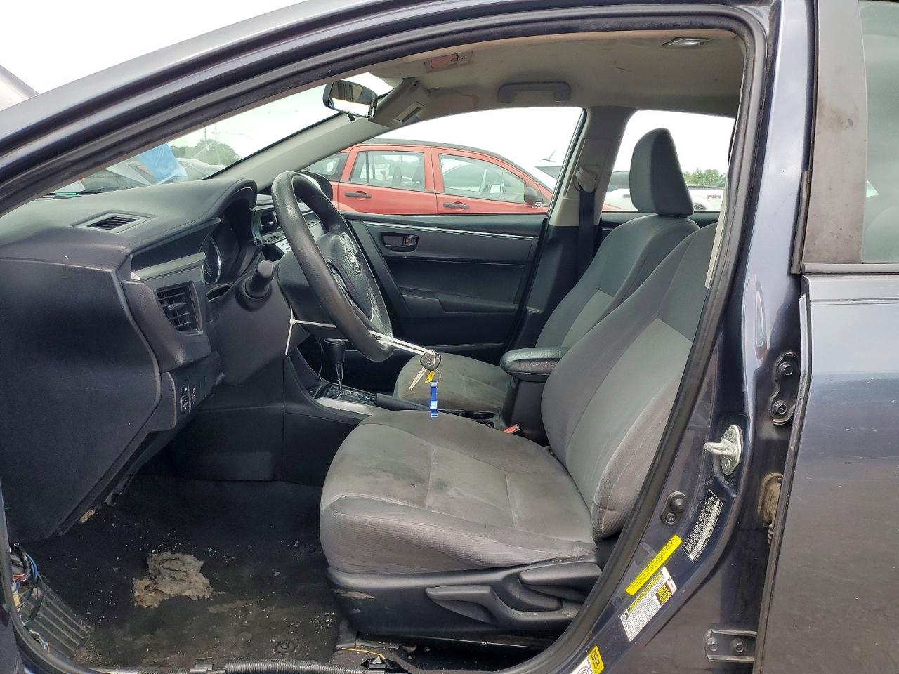 2015 TOYOTA COROLLA photo 13