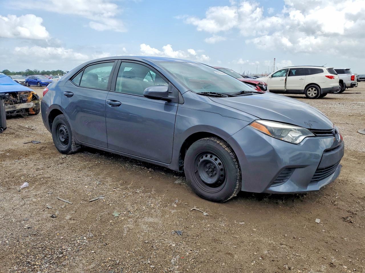 2015 TOYOTA COROLLA photo 7