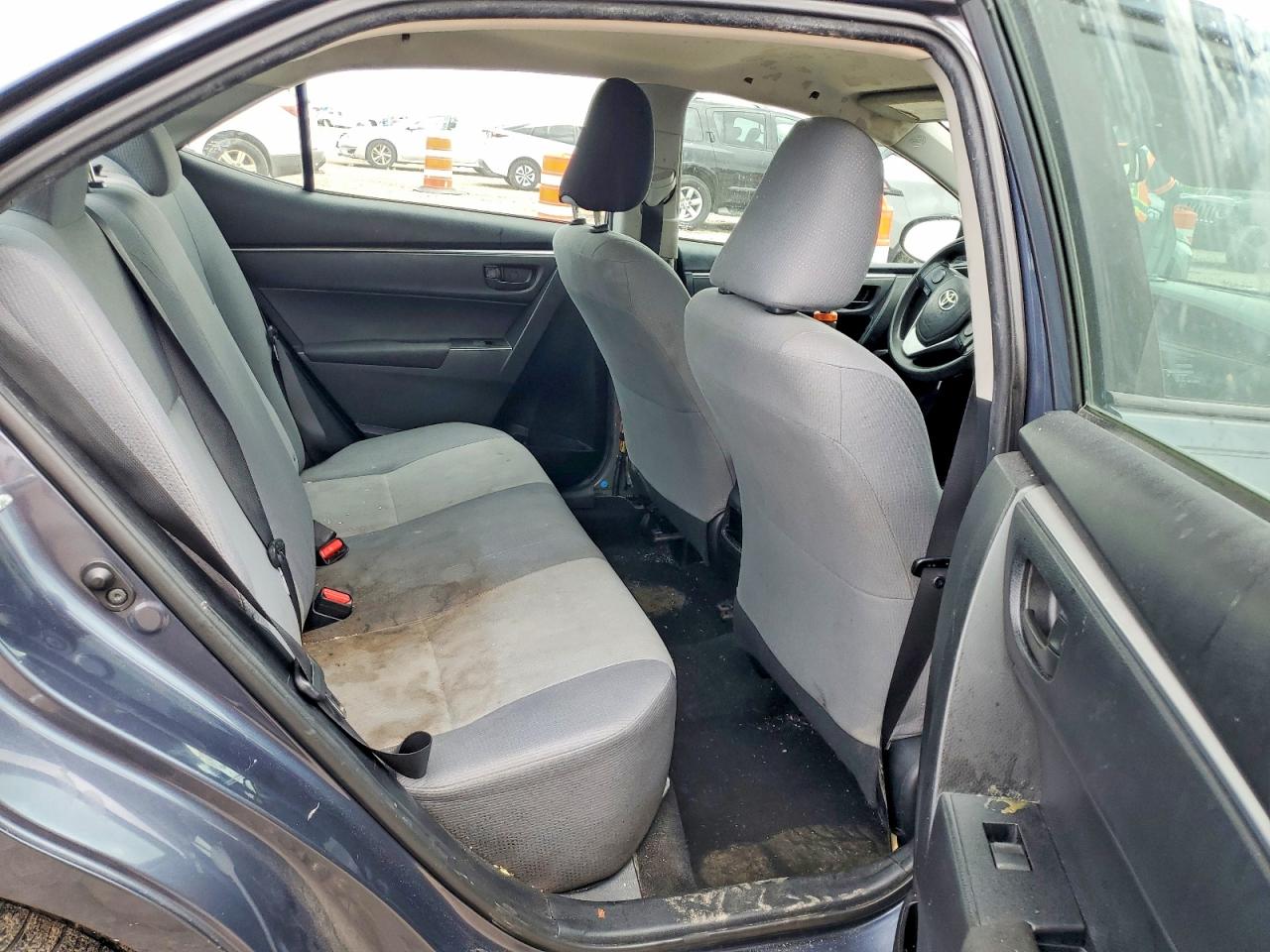 2015 TOYOTA COROLLA photo 19