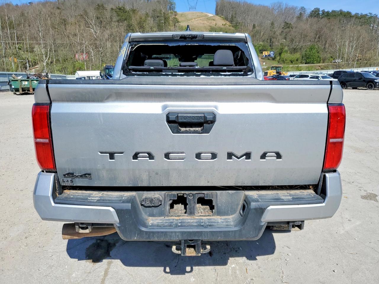 2024 TOYOTA TACOMA TRD SPORT photo 11