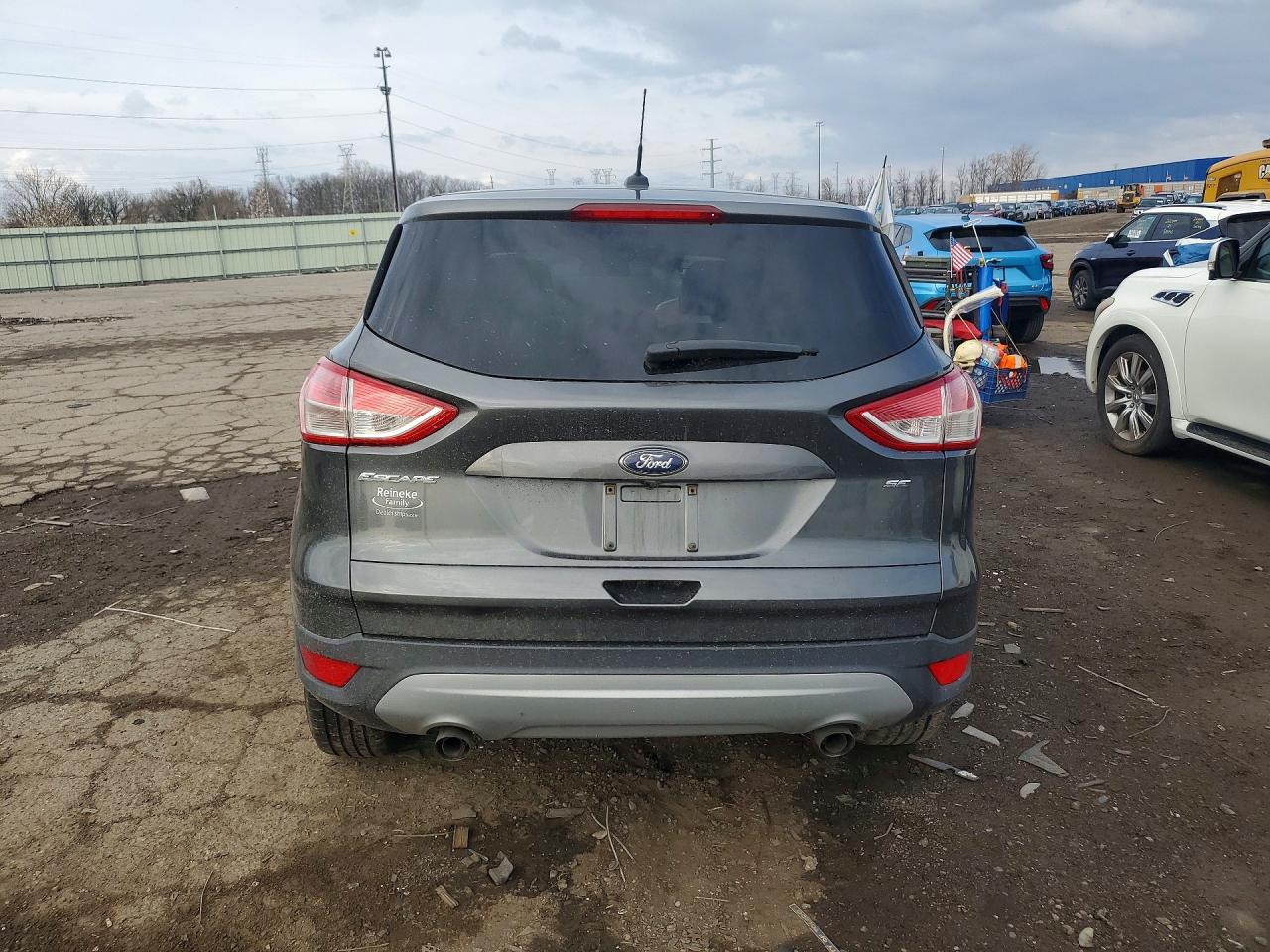 2016 FORD ESCAPE SE photo 16