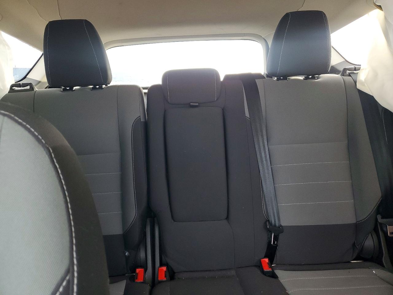 2016 FORD ESCAPE SE photo 28