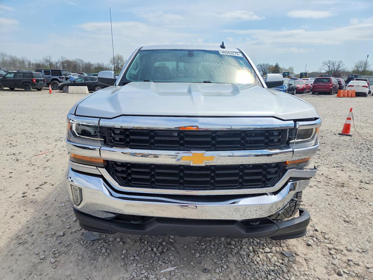 2017 CHEVROLET SILVERADO K1500 LT photo 13