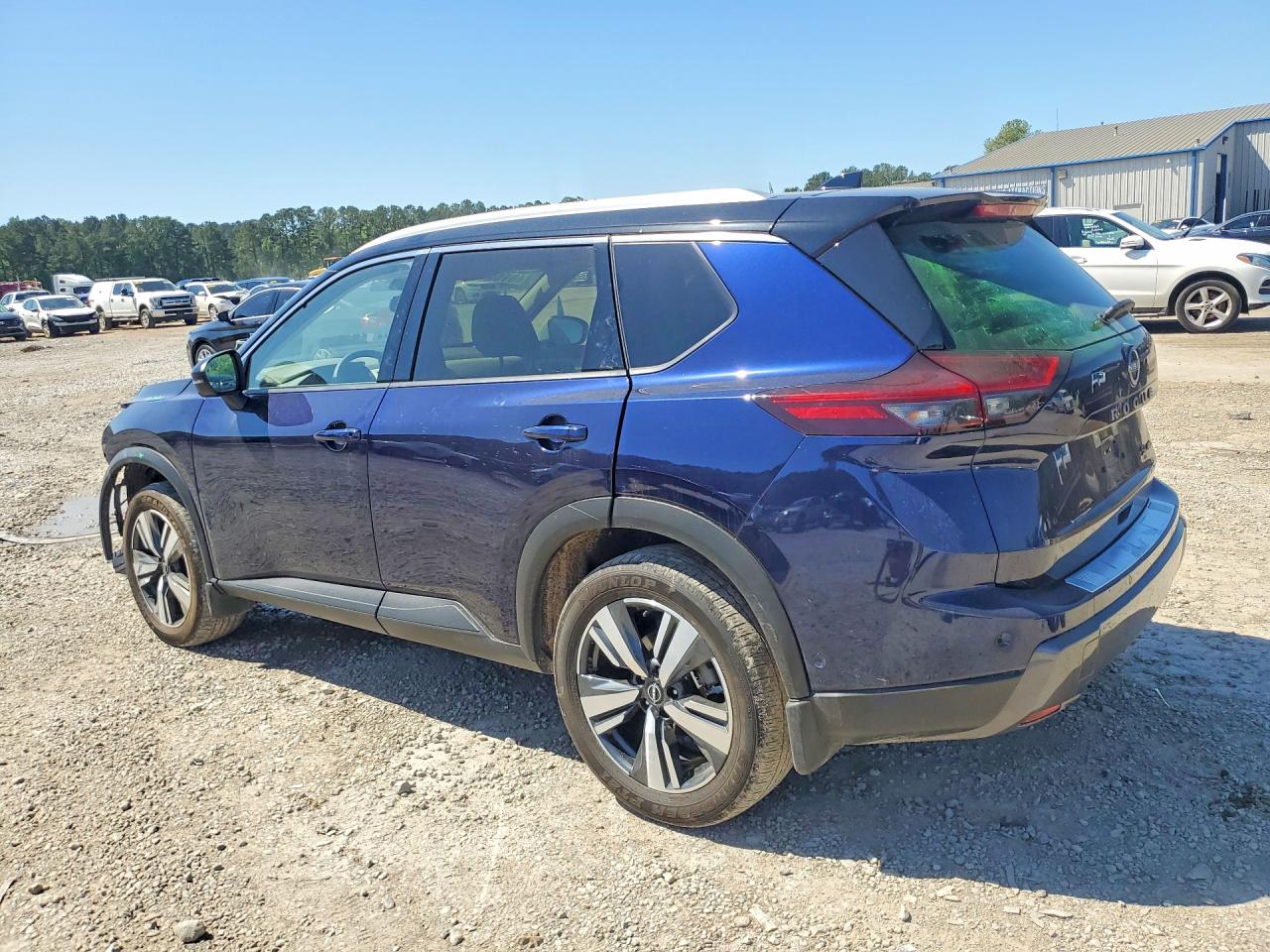 2025 NISSAN ROGUE SL photo 2