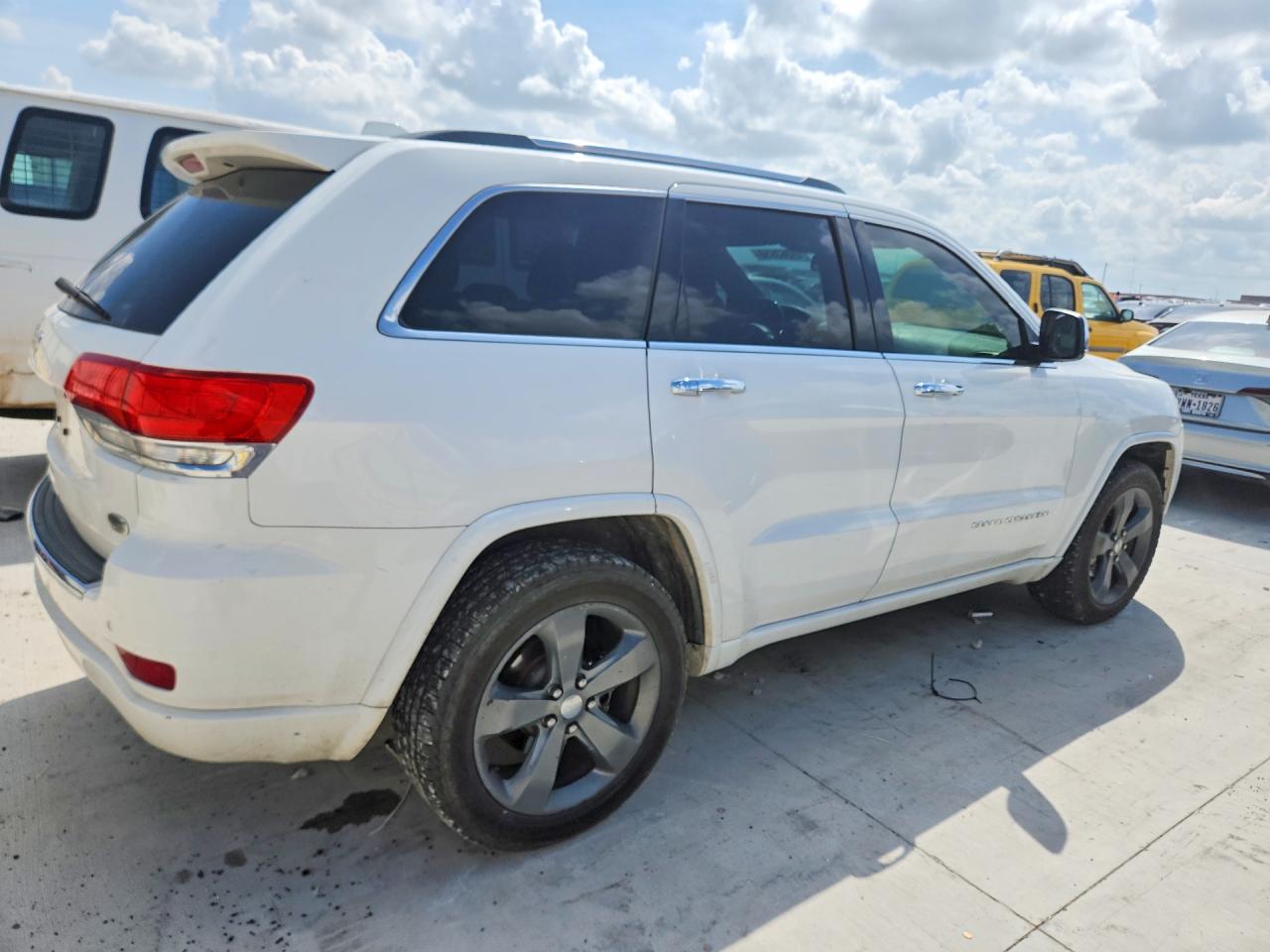 2015 JEEP GRAND CHEROKEE OVERLAND photo 3