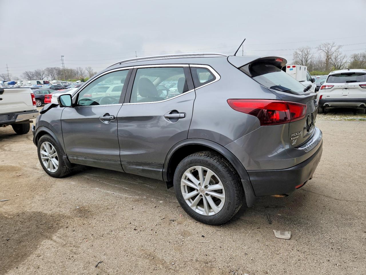 2018 NISSAN ROGUE SPORT SV photo 4