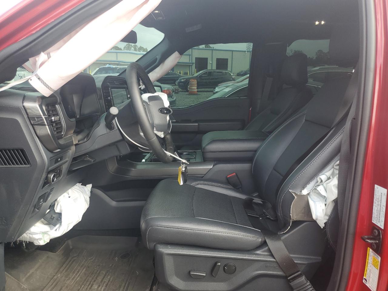 2025 FORD F150 LARIAT photo 19
