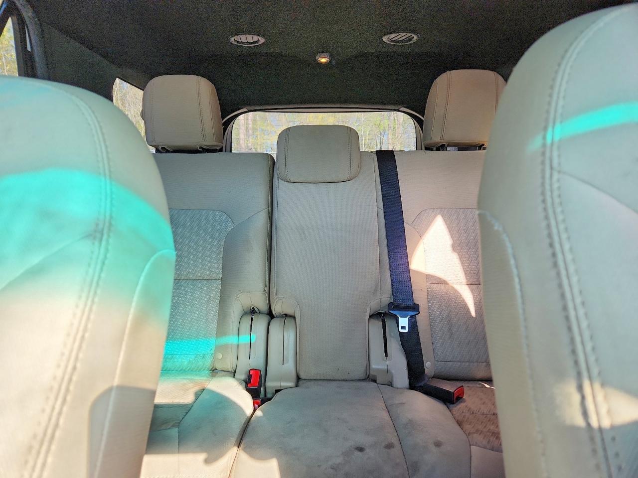 2017 FORD EXPLORER photo 28