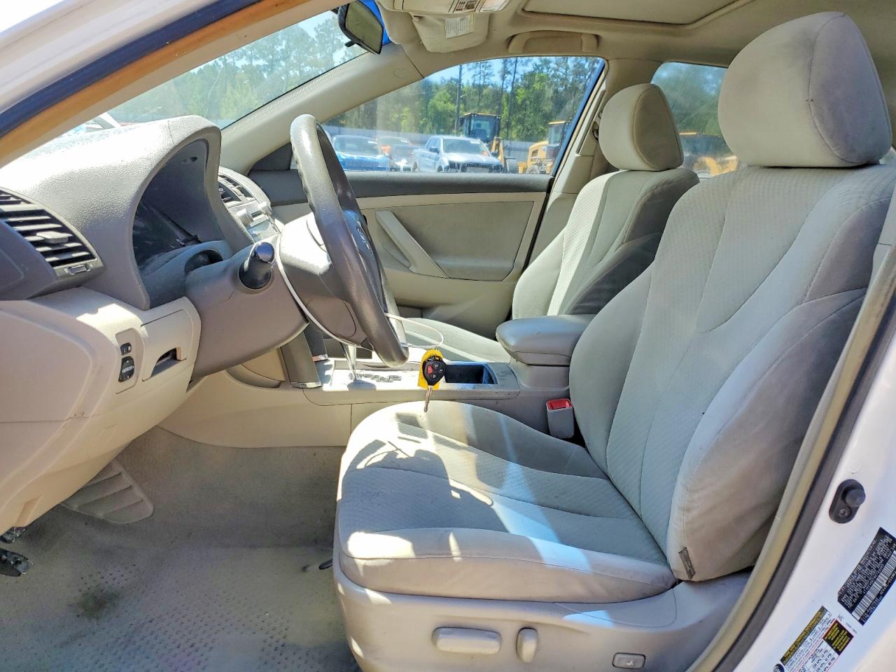 2008 TOYOTA CAMRY LE photo 19