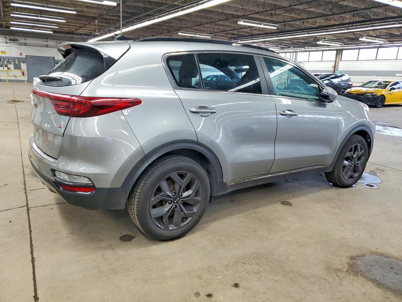 2020 KIA SPORTAGE S photo 3