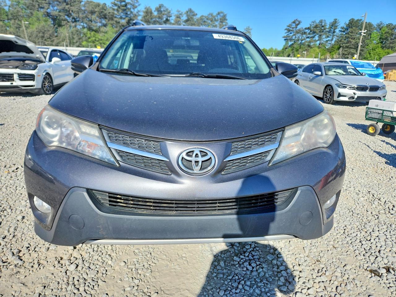 2014 TOYOTA RAV4 XLE photo 13