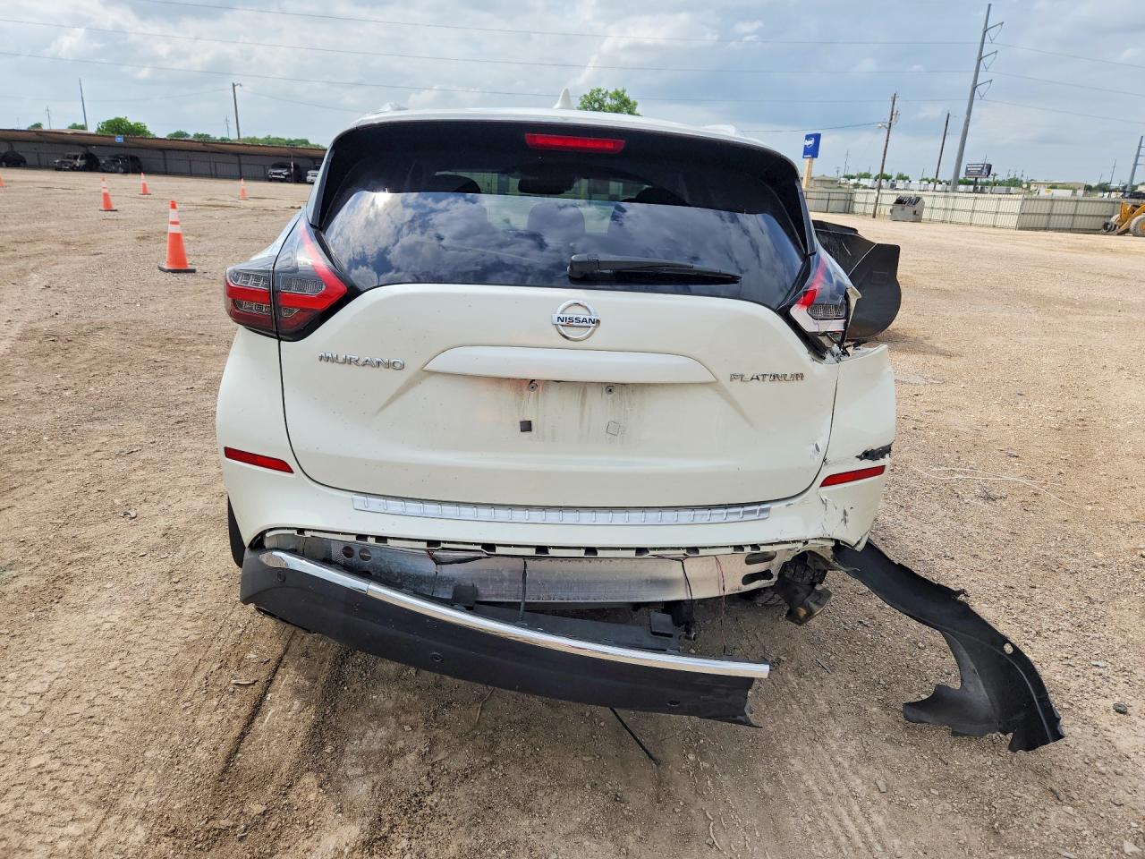 2020 NISSAN MURANO PLATINUM photo 11