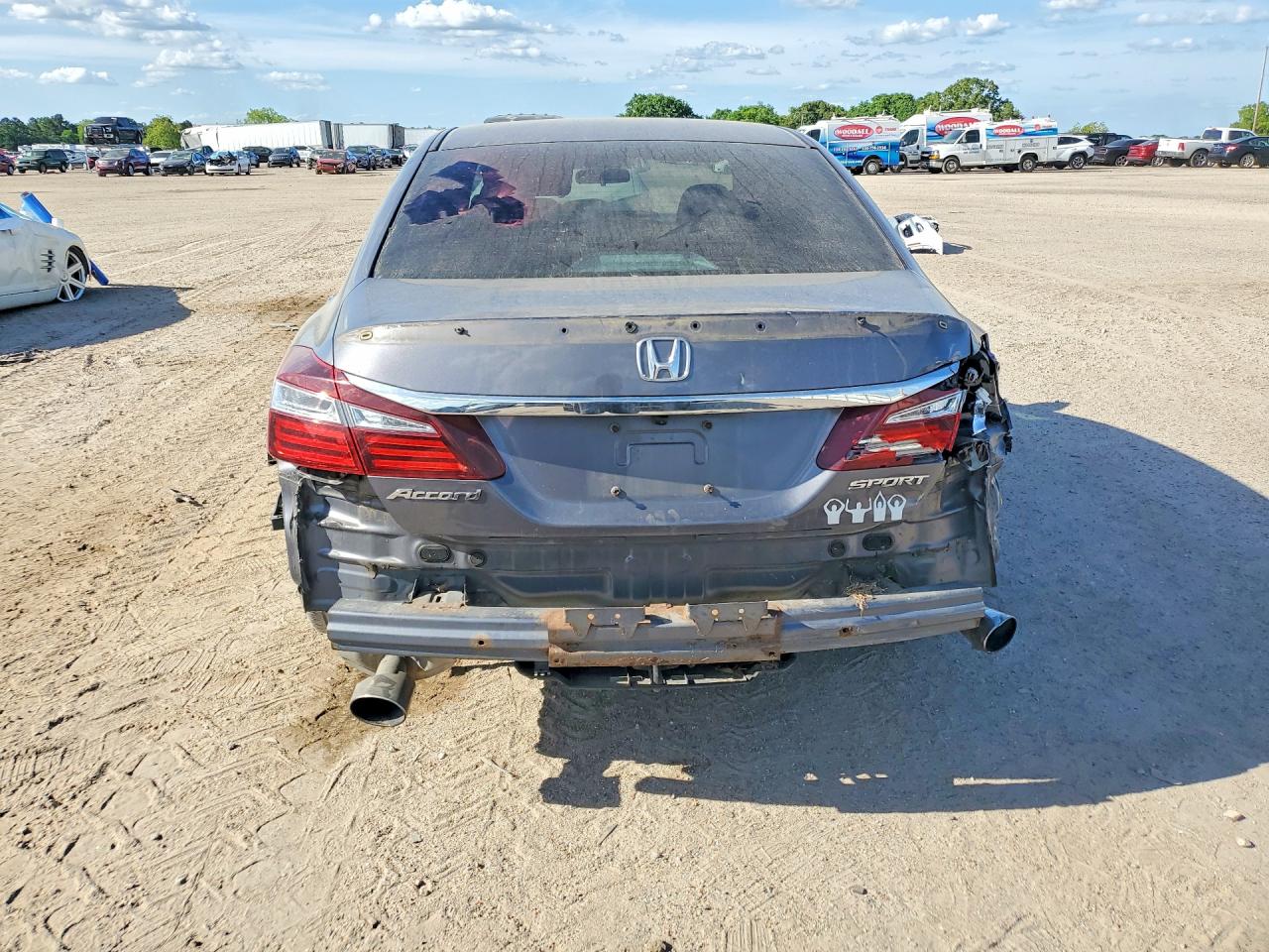 2017 HONDA ACCORD SPORT photo 6