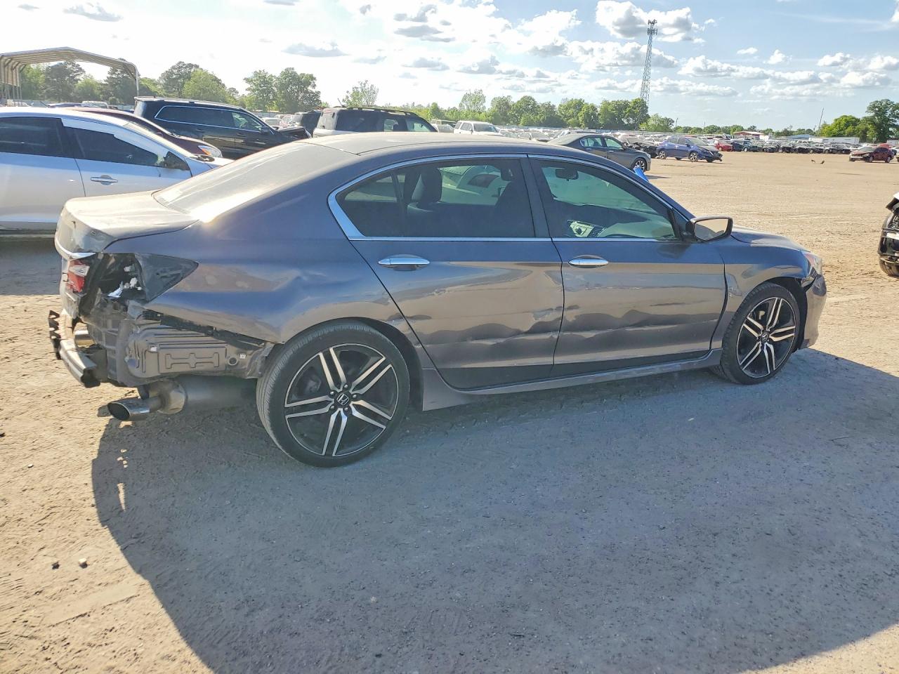 2017 HONDA ACCORD SPORT photo 3
