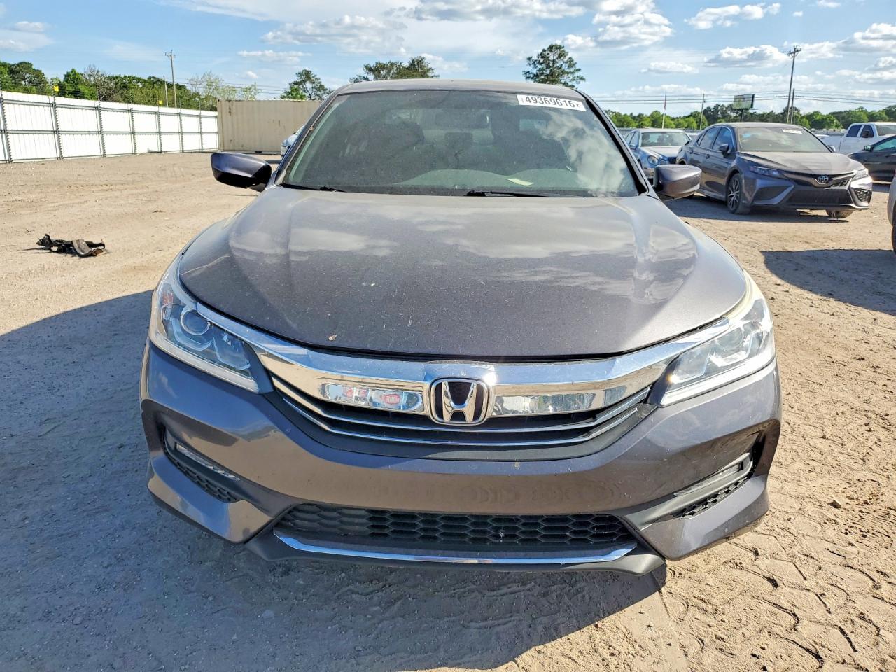 2017 HONDA ACCORD SPORT photo 5
