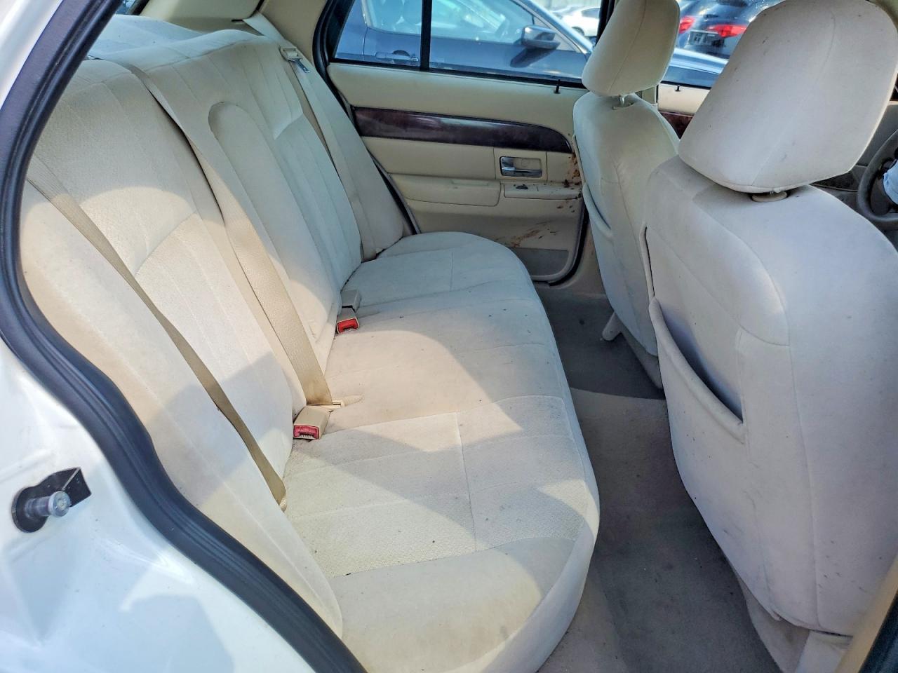 2007 MERCURY GRAND MARQUIS GS photo 10