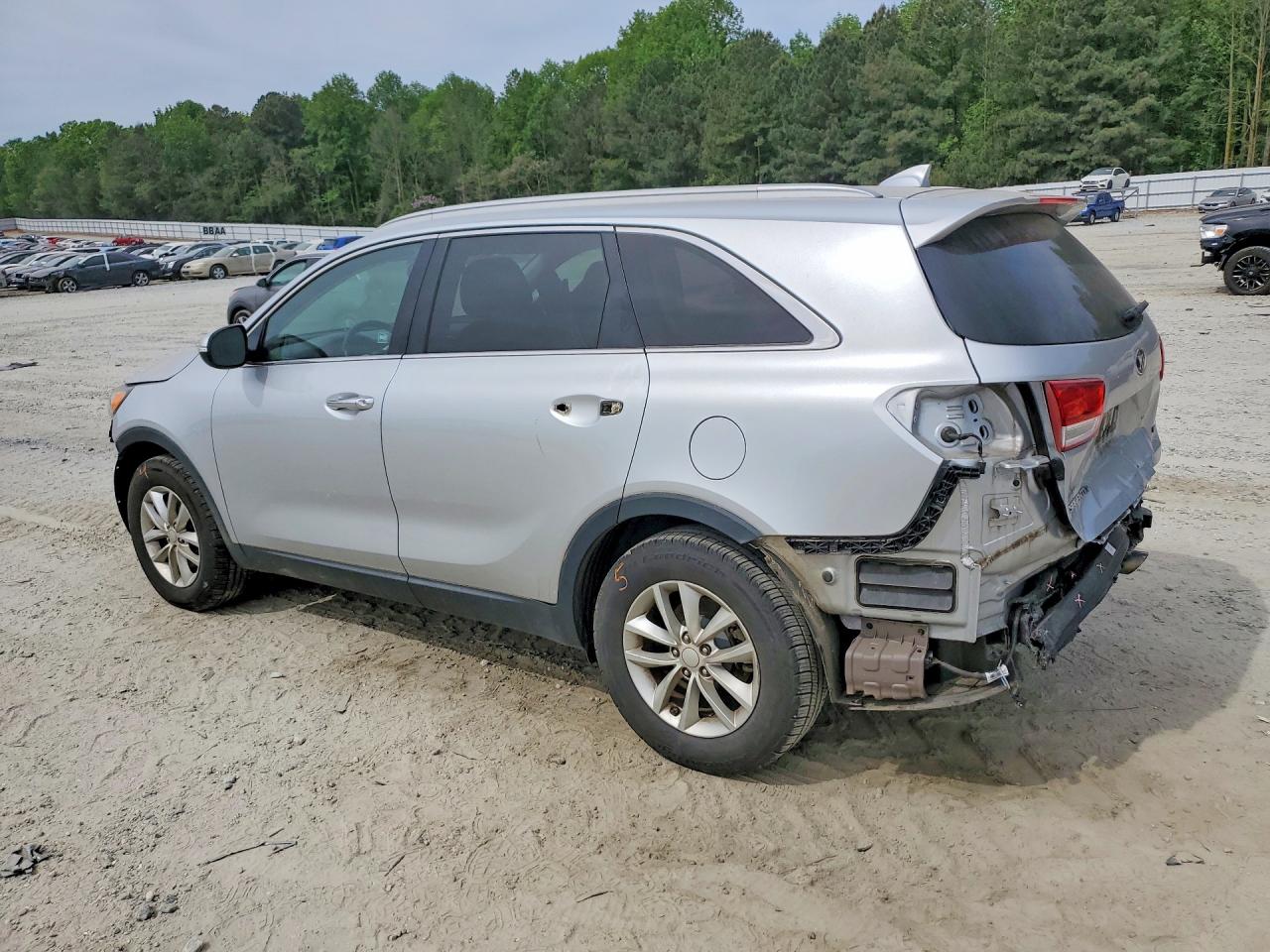 2016 KIA SORENTO LX photo 3