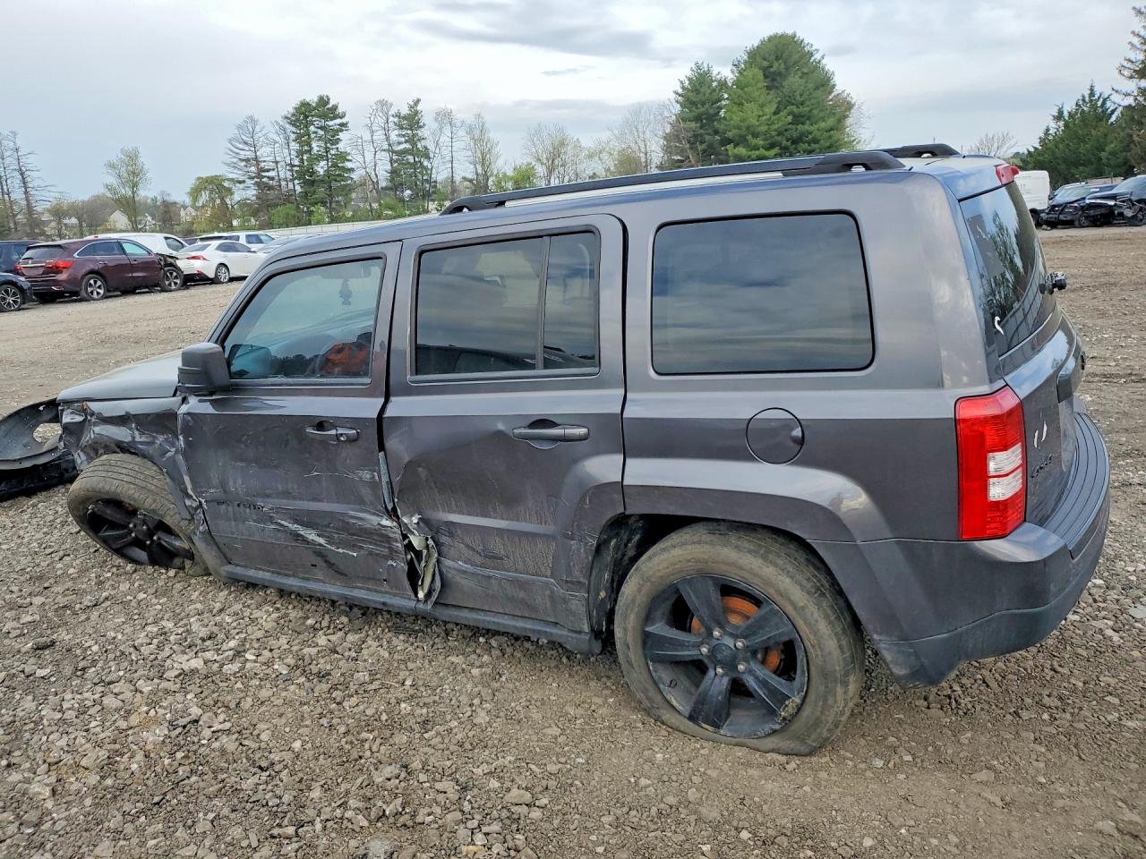 2015 JEEP PATRIOT SPORT photo 2