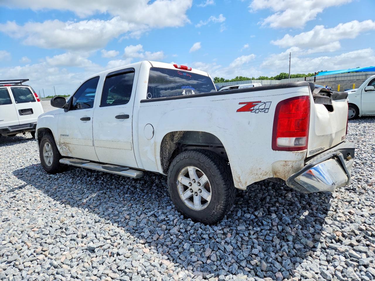 2012 GMC SIERRA K1500 SLE photo 3