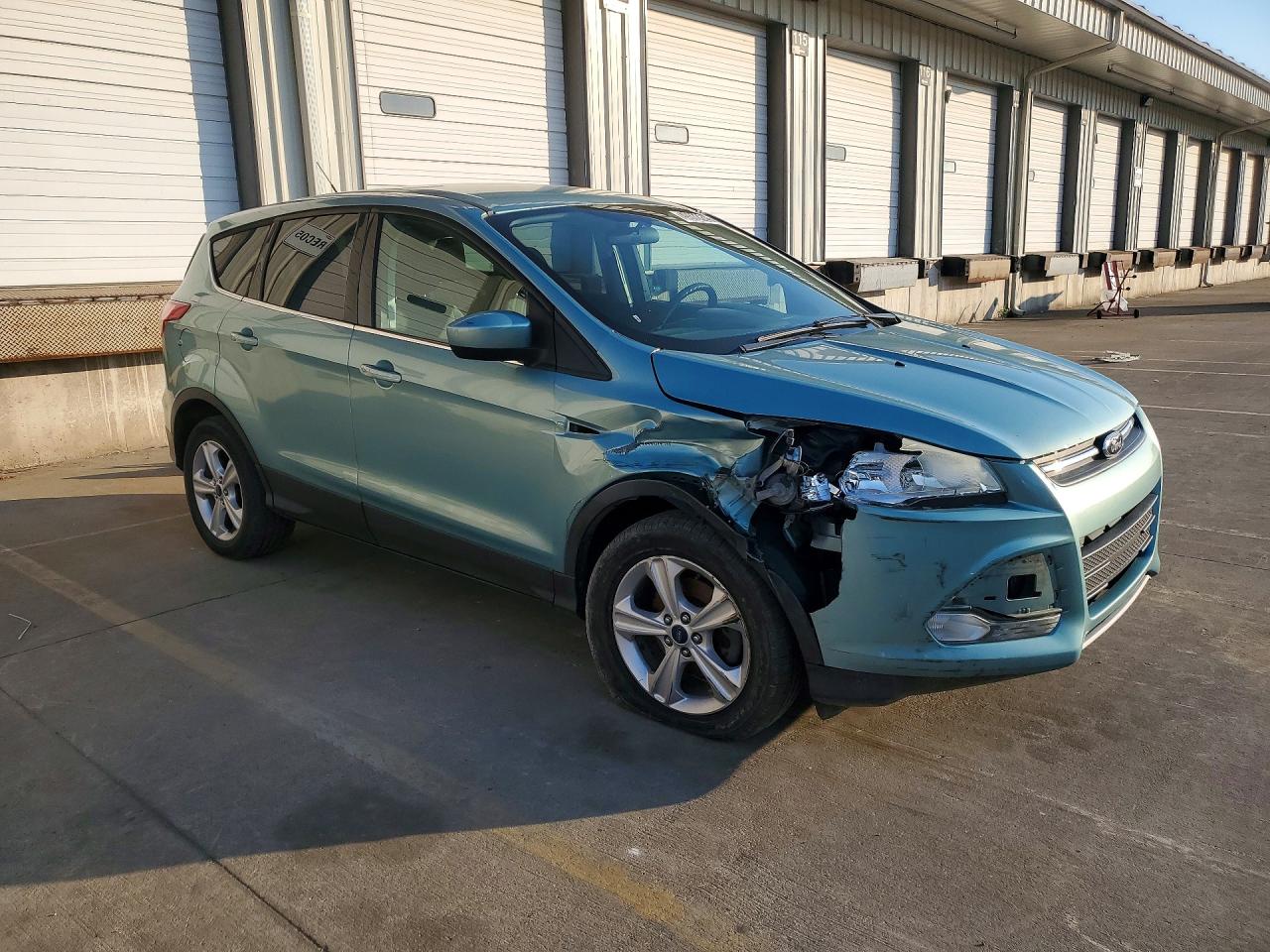 2013 FORD ESCAPE SE photo 4