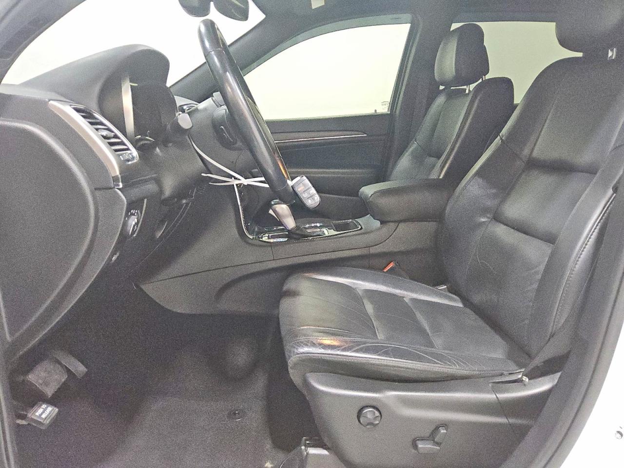 2019 JEEP GRAND CHEROKEE LIMITED photo 7