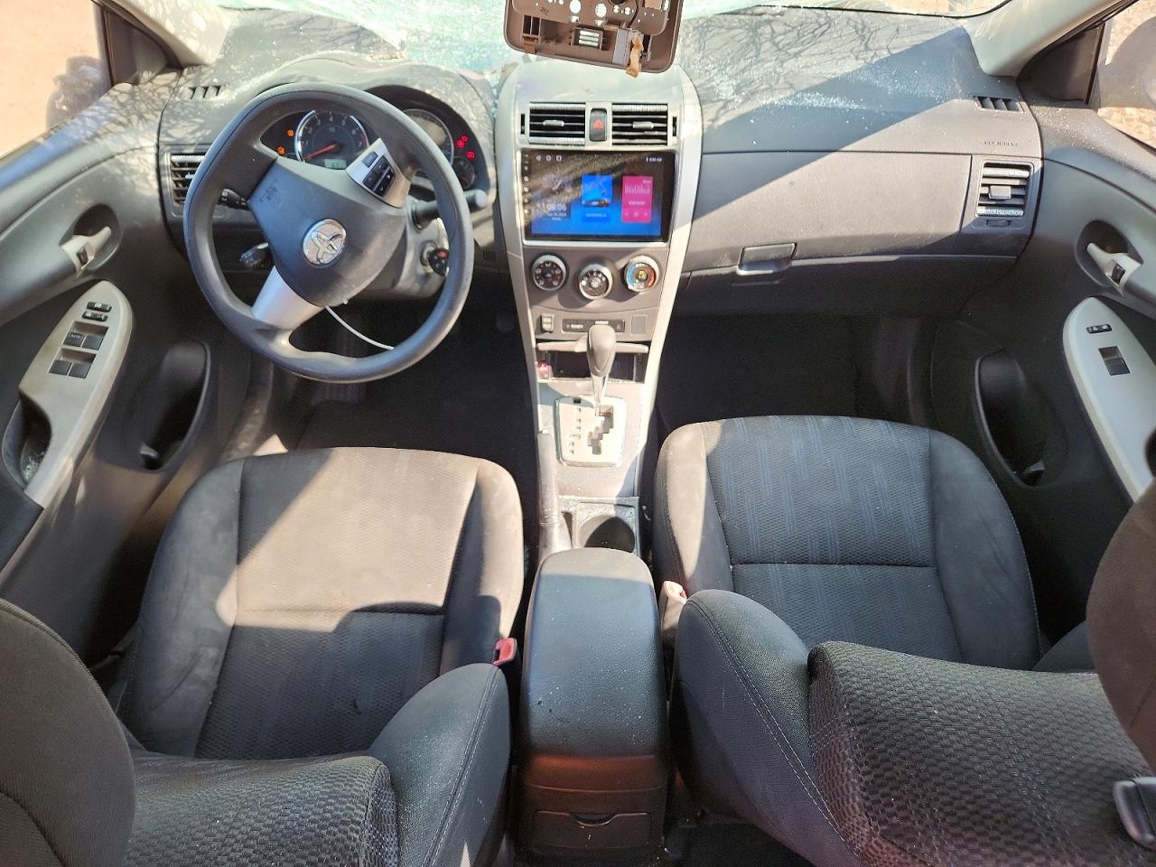 2013 TOYOTA COROLLA S photo 22