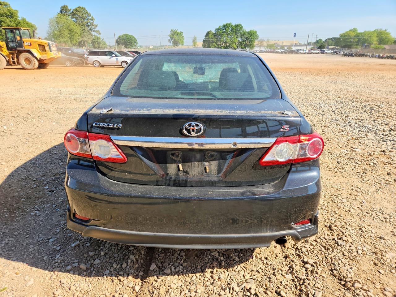 2013 TOYOTA COROLLA S photo 16