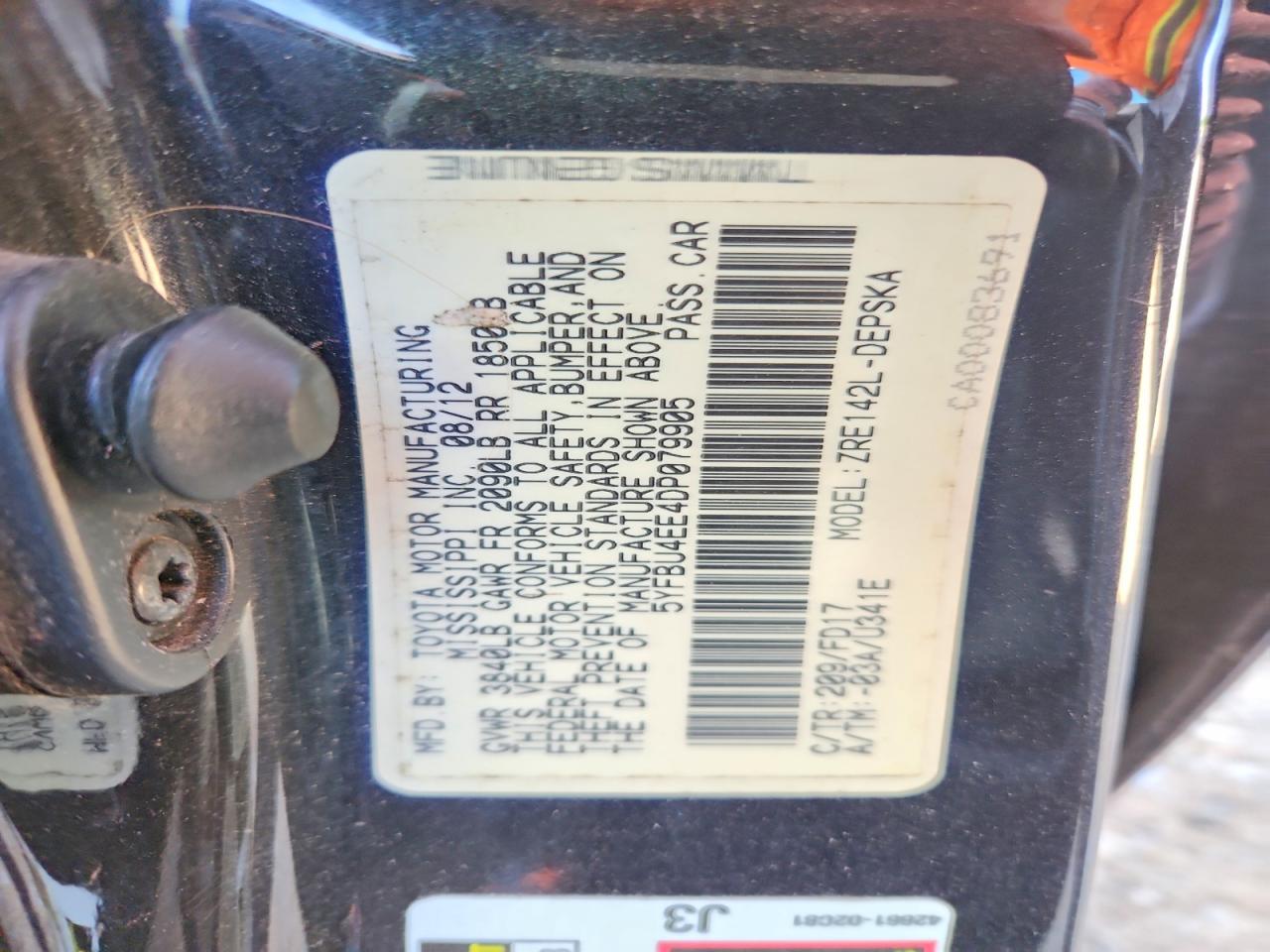 2013 TOYOTA COROLLA S photo 37
