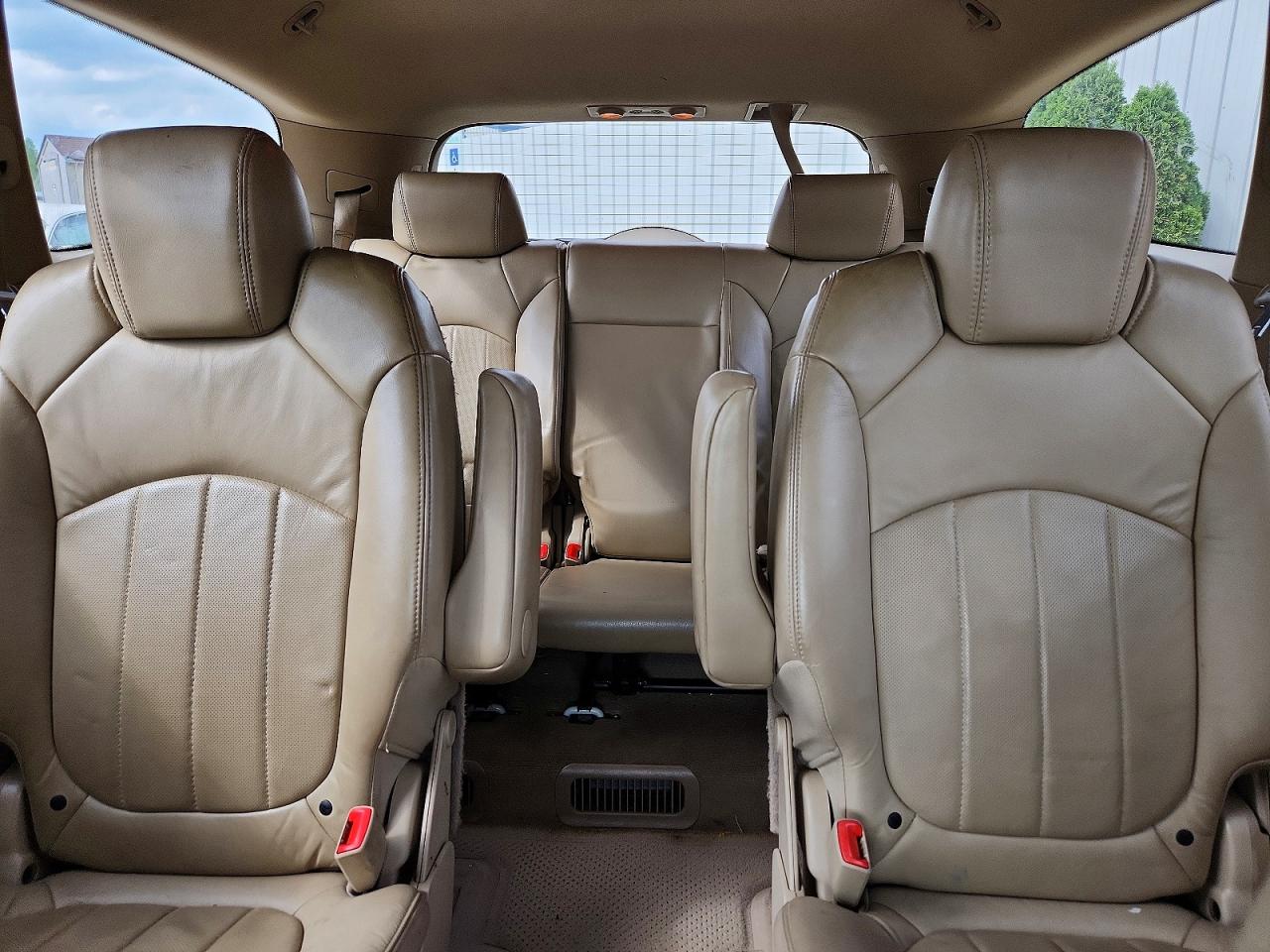 2008 BUICK ENCLAVE CXL photo 19