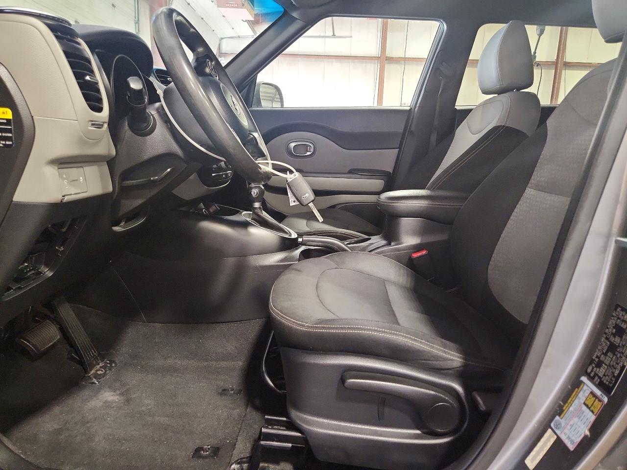 2014 KIA SOUL + photo 13