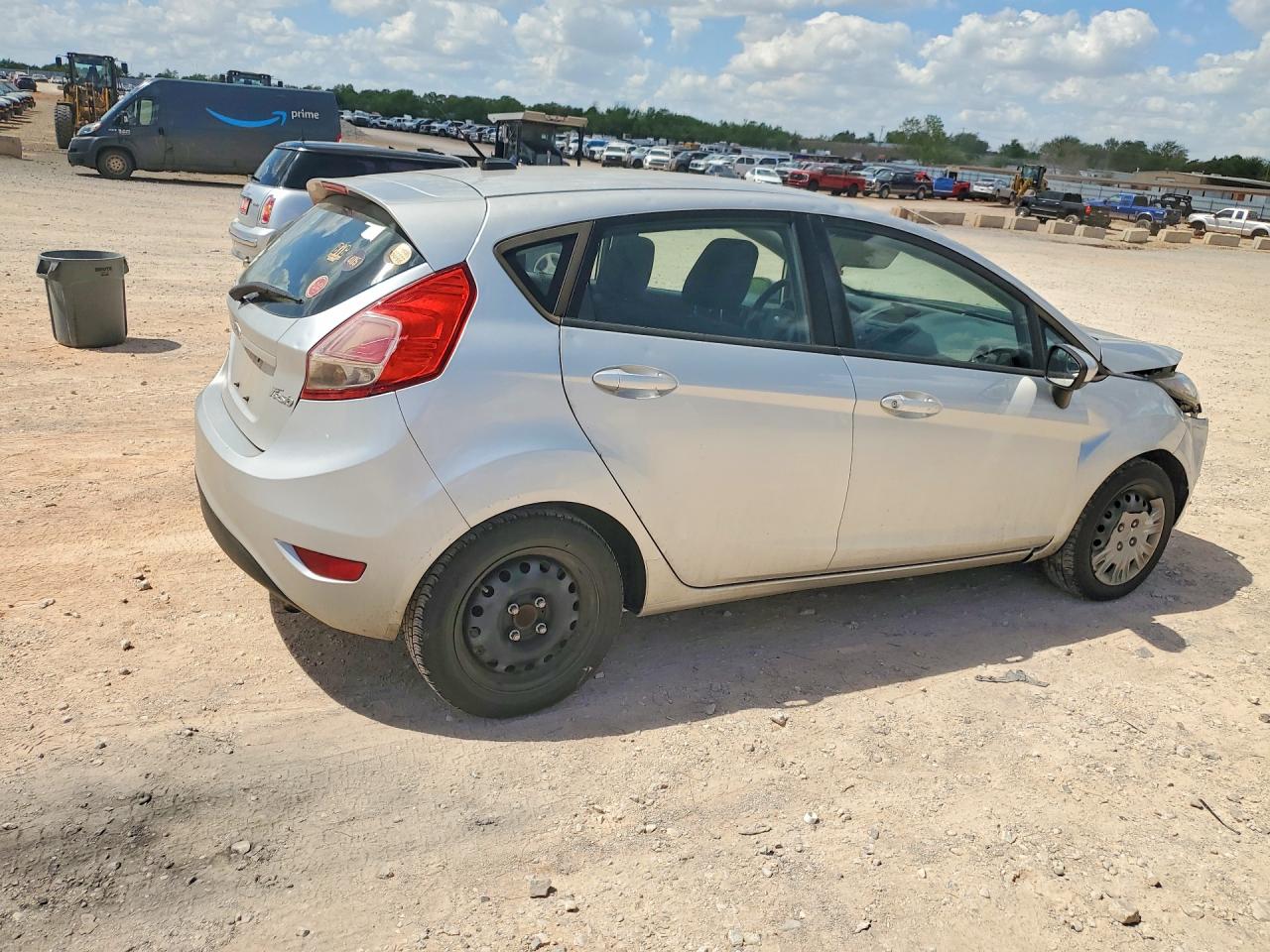 2015 FORD FIESTA S photo 7