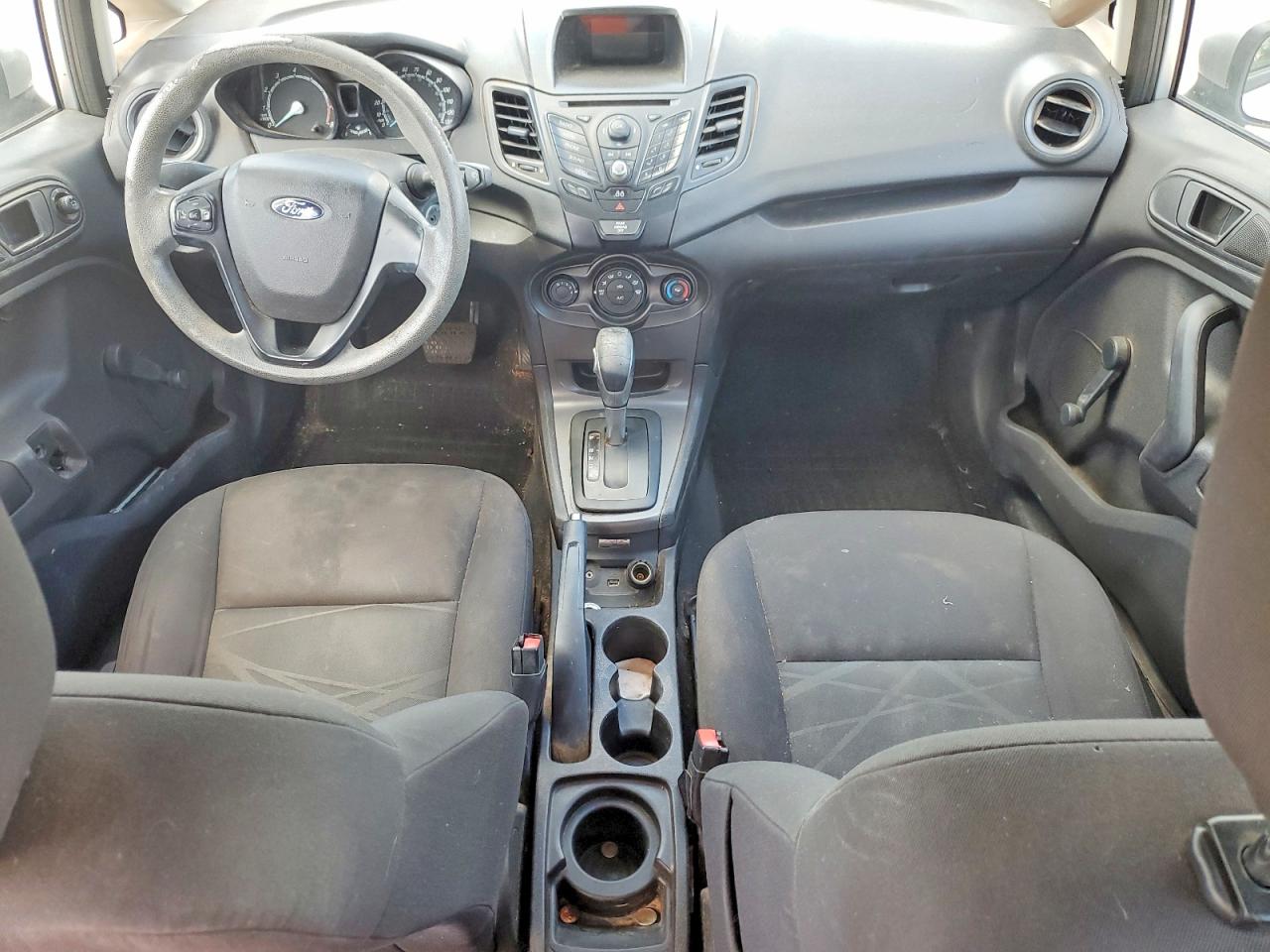 2015 FORD FIESTA S photo 22