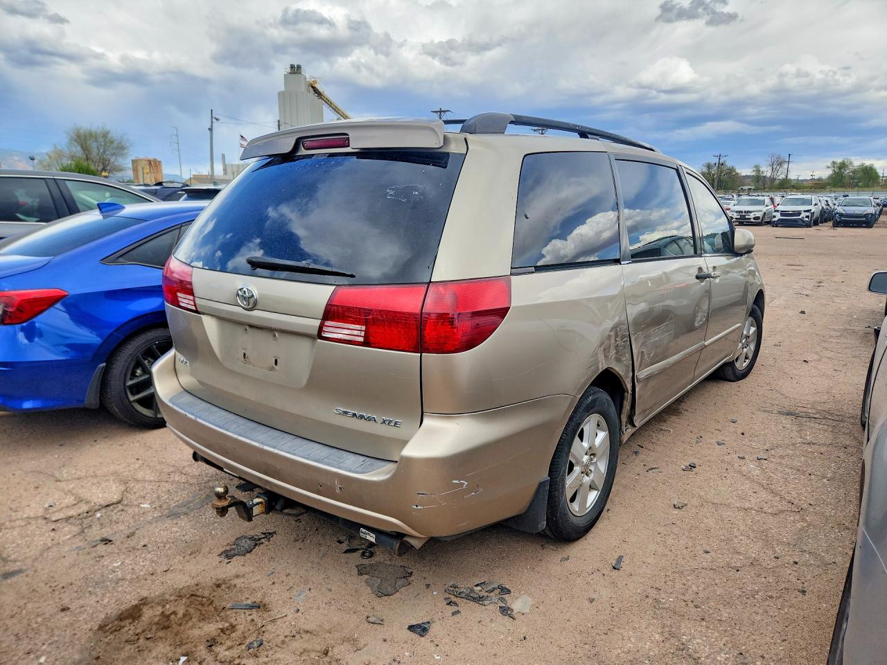 2004 TOYOTA SIENNA XLE 7 PASSENGER photo 5