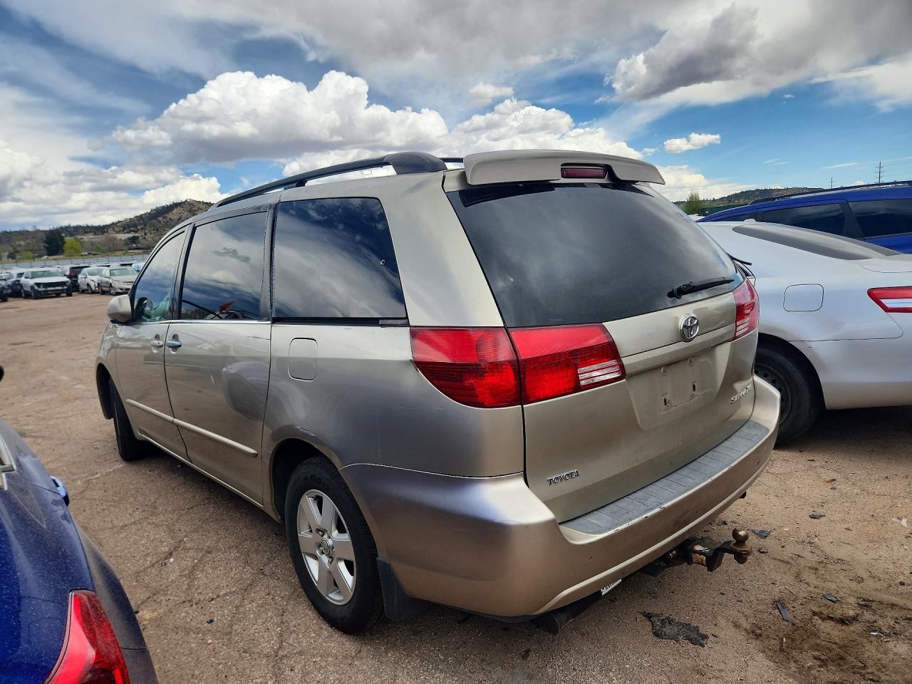 2004 TOYOTA SIENNA XLE 7 PASSENGER photo 3